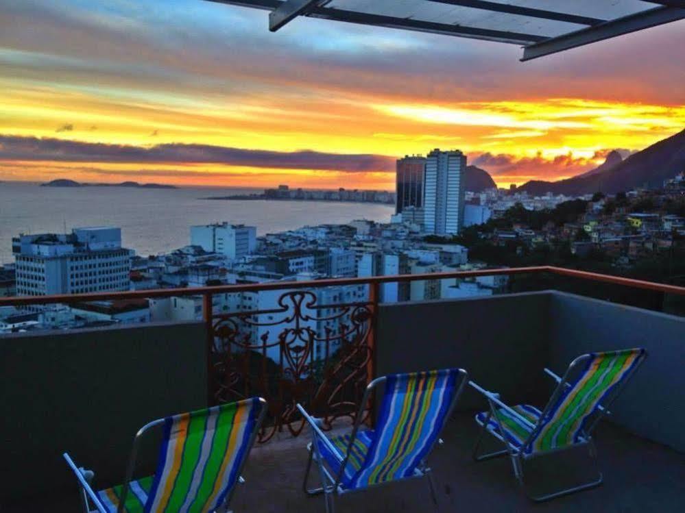 Abraco Carioca Favela Hostel Rio de Janeiro Bagian luar foto